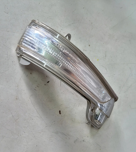 Pisca Retrovisor Esquerdo Toyota Hilux 2.8 2016/2022