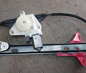Maquina De Vidro Traseira Esquerda Vw Passat Tsi 2019