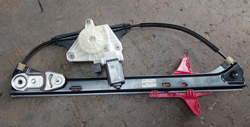 Maquina De Vidro Traseira Esquerda Vw Passat Tsi 2019