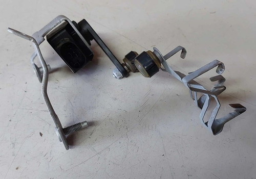 Sensor Nível Suspensão Farol Traseiro Mercedes Glc250 2018 - Imagem 4