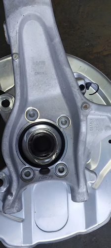 Montante Cubo Dianteiro Direito Volvo Xc60 D5 Momentum 2020 - Imagem 3