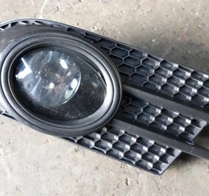 Moldura Com Milha Lado Esquerdo Tiguan Tsi 2013/2014 Preto Esquerdo