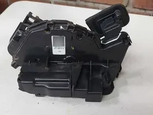 Fechadura Porta Traseira Esquerda Vw Passat Tsi 2.0 2019