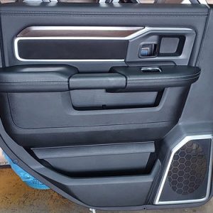 Forro De Porta Traseiro Esquerdo Dodge Ram 3500 2022