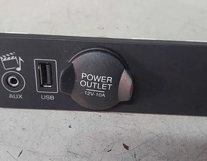 Tomada 12v Usb Jaguar Xfr 5.0 V8 510cv 2015