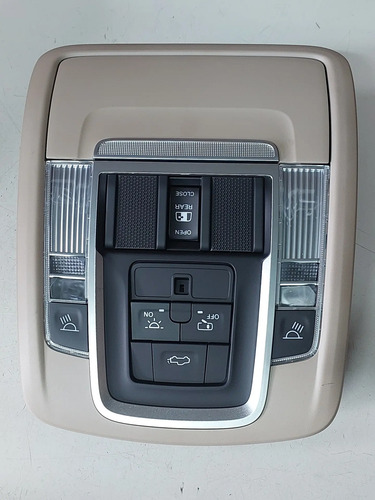 Luz De Cortesia Teto Dodge Ram 6.7 3500 2500 2022