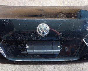 Tampa Traseira Vw Jetta Tsi 2013 Preto