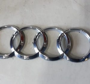Símbolo Emblema Tampa Traseira Audi Q3 2021