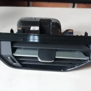 Difusor De Ar Painel Lado Direito Audi Q3 1.4 Tfsi 2021