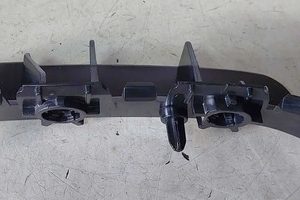 Guia Parachoque Traseiro Esquerdo Range Rover Sport 3.0 2020