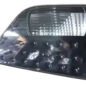 Lanterna Tampa Traseira Esquerda Outlander 2008/2013 (cx51)