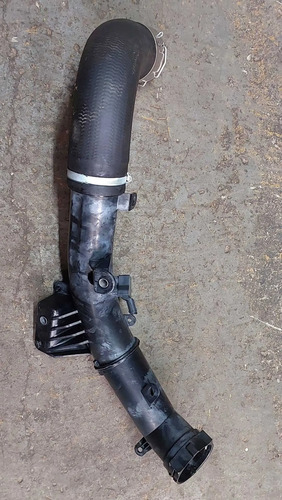 Mangueira Intercooler Volvo Xc40 Hìbrida 1.5 3cc T5 2022 Preto - Imagem 2