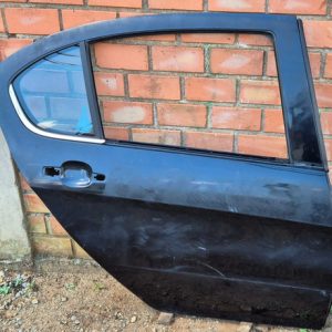 Porta Traseira Direita Peugeot 408 2012/2015 Traseira Direta Preta
