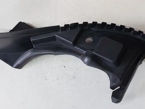 Acabamento Churrasqueira Lado Direito Bmw X1 2022 5a04e72 Preto