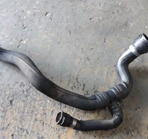 Mangueira Água Radiador Conexão Audi A4 2.0 2013 8k0122293f