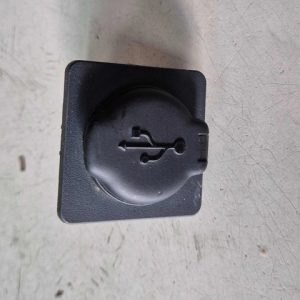 Tomada Usb Carregador Mitsubishi Pajero Sport 2.4 2025