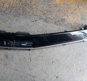 Difusor De Ar Central Moldura Black Piano Bmw X1 2016