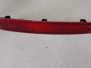 Refletor Olho Gato Traseiro Direito Golf Gti 2019 Vermelho