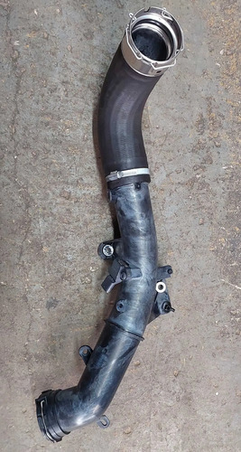 Mangueira Intercooler Volvo Xc40 Hìbrida 1.5 3cc T5 2022 Preto
