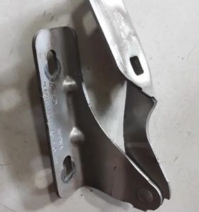 Braço Capô Lado Esquerdo Ford Transit 2012