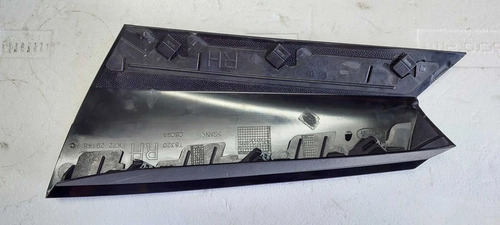 Acabamento Black Piano Traseiro Direito Discovery Spt 2018 - Imagem 5