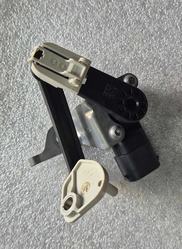 Sensor Nivel Suspensão Traseira Bmw X2 M35i 2025 - Imagem 2