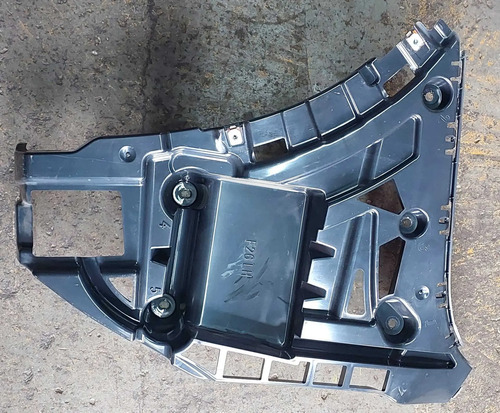 Guia Parachoque Traseiro Esquerdo Bmw X4 2016 7338765