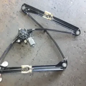 Maquina De Vidro Dianteira Direita Golf Tsi 2014/2015
