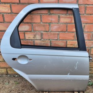 Porta Traseira Direita Fiat Palio Elx 2010/2011 Traseira Direita Dourado