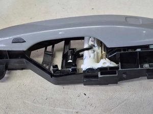 Maçaneta Externa Porta Dianteira Esquerda Volvo Xc60 T8 2024 Cinza Dianteira