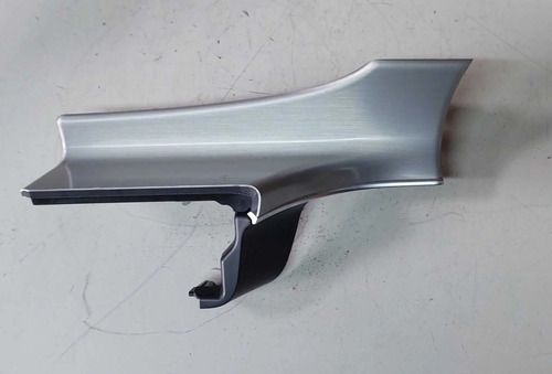 Acabamento Esquerdo Aço Escovado Mercedes Glc 250 2.0 2018 - Imagem 2
