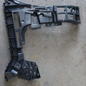 Guia Parachoque Traseiro Lado Direito Volvo Xc90 T6 2019
