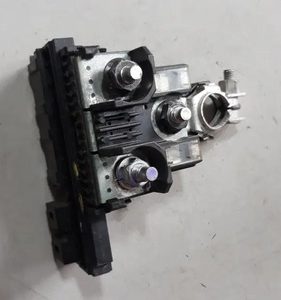 Relé Conector Bateria Nissan Kicks 2019