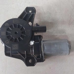 Motor Vidro Elétrico Traseiro Direito Ram 1500 V8 Night 2024