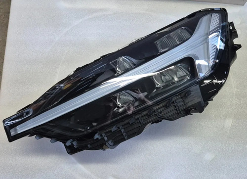 Farol Esquerdo Volvo Xc60 T8 Hìbrida Fulled 2023/2024 Esquerdo/motorista