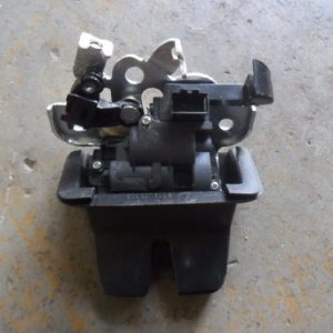 Fechadura Tampa Traseira Jetta Tsi 2013