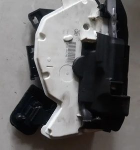 Fechadura Porta Dianteira Direita Golf Tsi 2013/2015