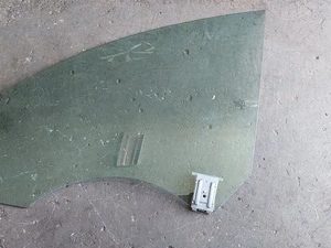 Vidro Porta Dianteira Esquerda Mercedes Cla 250 2015