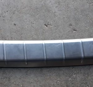 Soleira Traseira Esquerda Porta Malas Bmw X1 2016