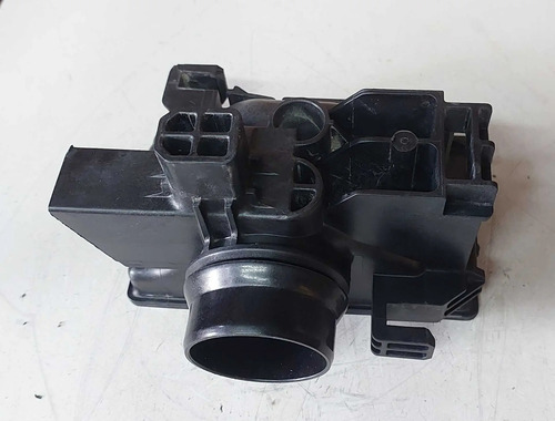 Caixa Esquerda Radiador Volvo Xc60 T8 Hìbrida 2024