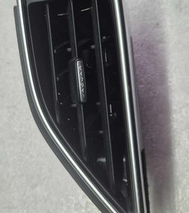Difusor Ar Painel Direito Jaguar Xe 2.0 P250 2018