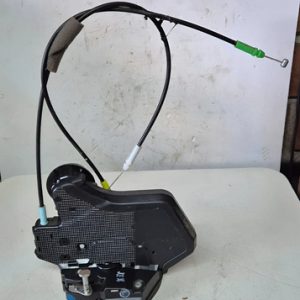 Fechadura Porta Traseira Esquerda Toyota Hilux 2012/2015