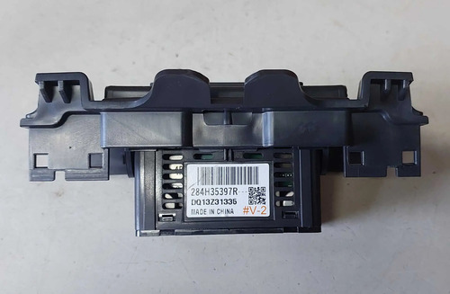 Tomada Usb Renault Kardian Tech 2025 Preto - Imagem 3