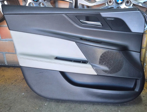 Forro De Porta Dianteiro Esquerdo Jaguar Xe P250 2017/2018 - Imagem 2