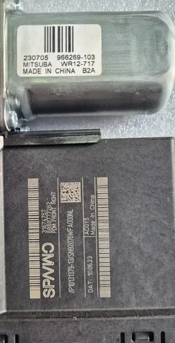 Motor Vidro Elétrico Dianteiro Direito Volvo Xc60 T8 2024 - Imagem 2