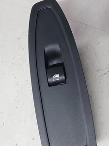 Botão Vidro Elétrico Dianteiro Direito Bmw X1 2022