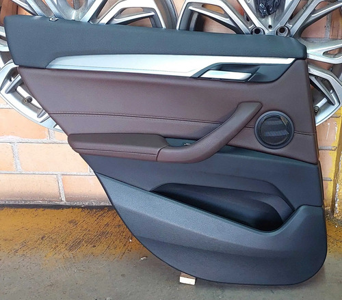 Forró De Porta Traseiro Esquerdo Bmw X1 X-line 2022 - Imagem 2