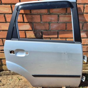 Porta Traseira Direita Ford Fiesta Sedan 2005/2010 Traseira Direita Prata