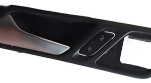 Maçaneta Interna Dianteira Esquerda Jetta 2011/2012 Preto E Prata
