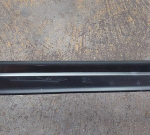 Moldura Aplique Porta Dianteira Direita Volvo Xc60 2020